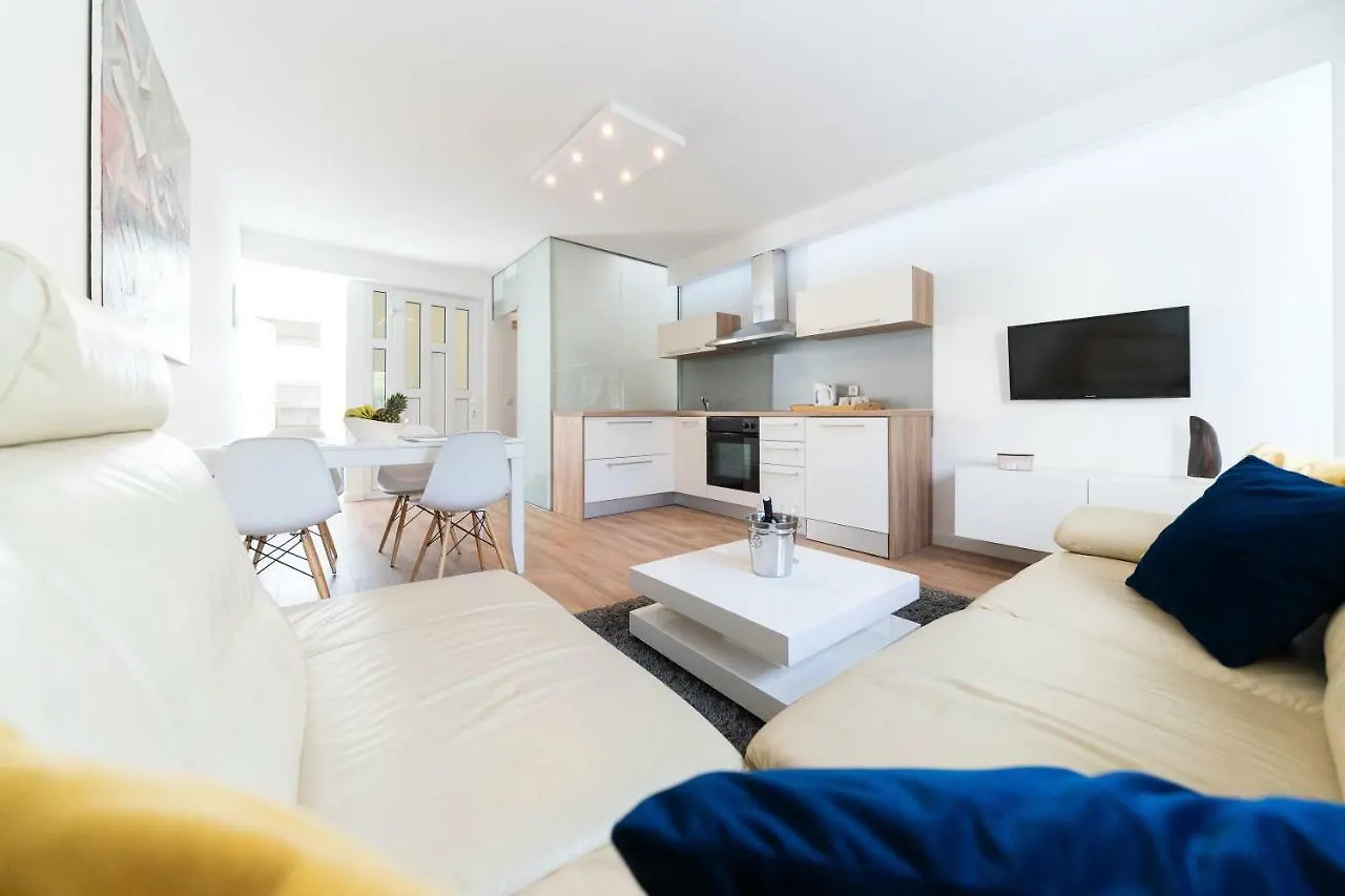 Holiday Home Apartments Bellamare Zadar Croatia