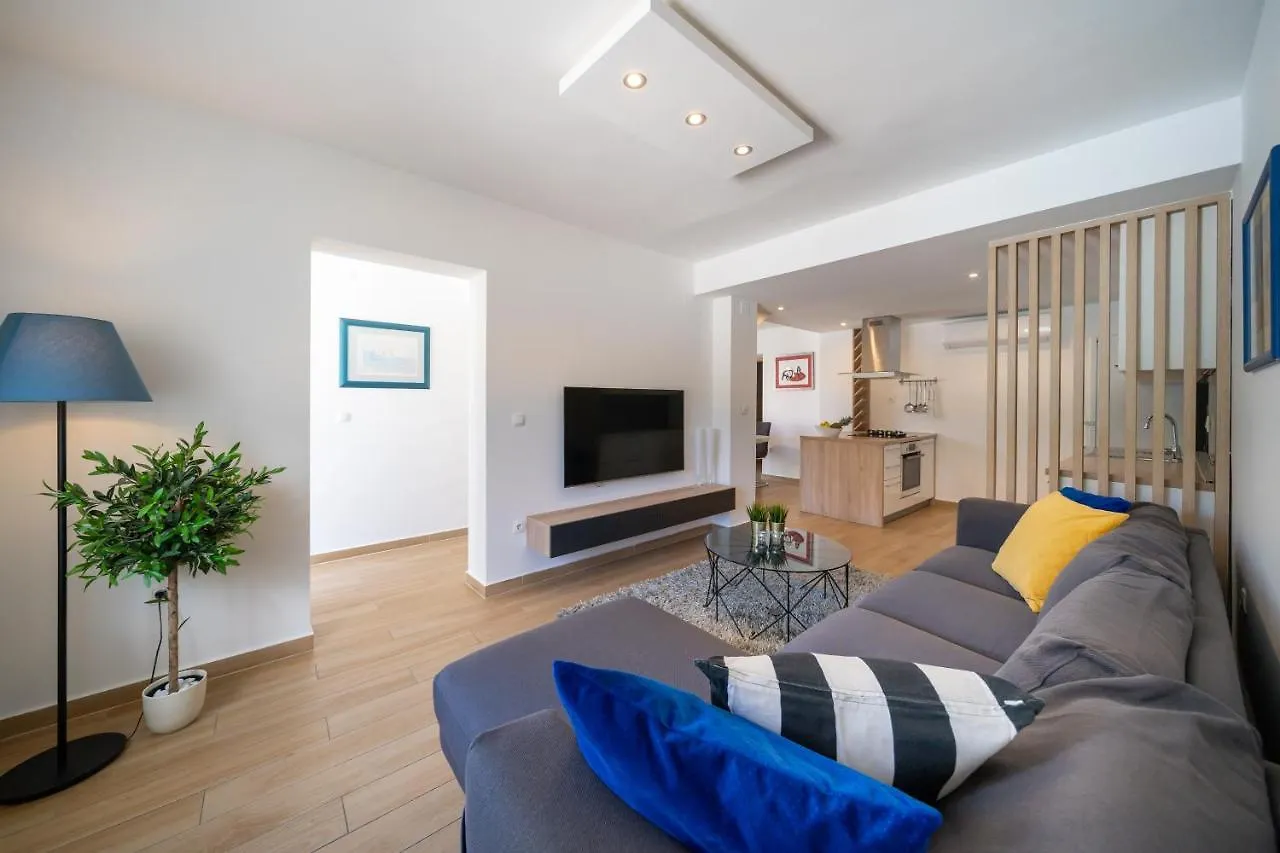 Holiday Home Apartments Bellamare Zadar 0*,